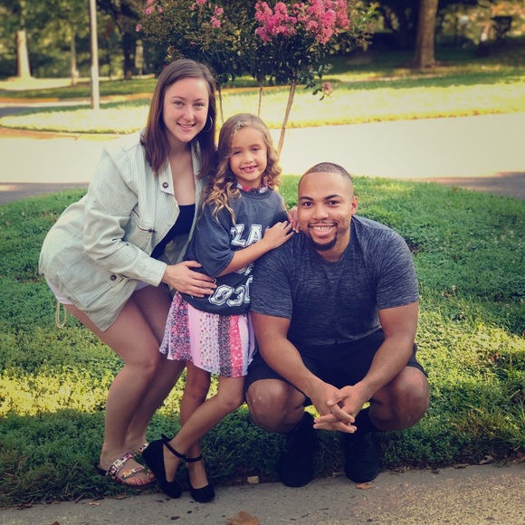 Meet your Posher, Jayde - Picture 1 of 1